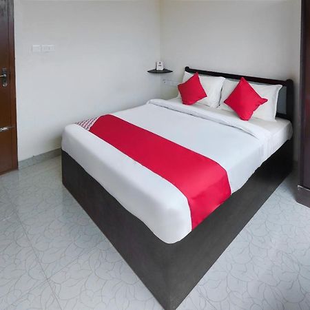 Hôtel Oyo 49244 Green Castle Residency à Nedumkandam Extérieur photo